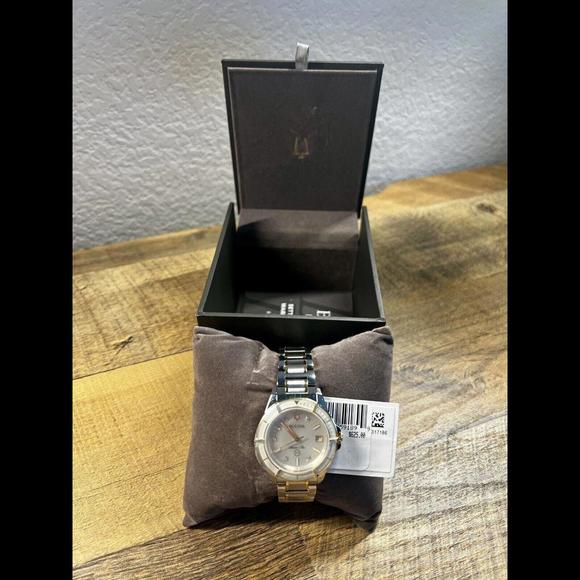 New Bulova Mari Star Stainless Steel Two-Tone Quartz Ladies Wristwatch 98P215 - Picture 2 of 5